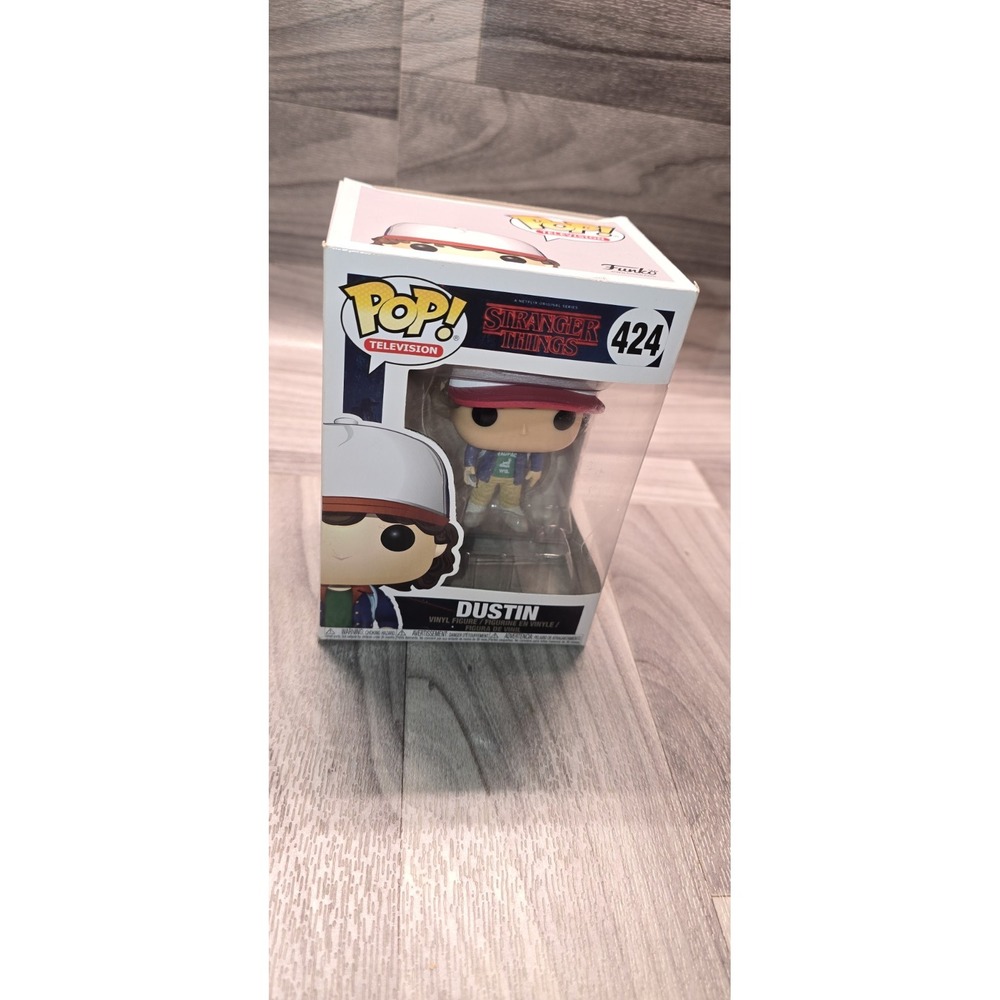 FUNKO POP! Stranger Things DUSTIN #424 Vinyl figure